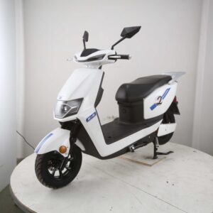 Vitacci E-COOL 72V Electric Scooter, Lead Acid Battery, 30.7” Seat Height, Remote Control & Rear Storage Box For Sale - Image 3